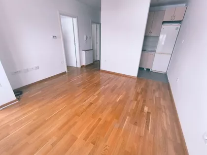 Vuka Karadžića | 4zida.rs