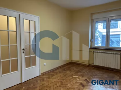 Cetinjska-Stari grad | 4zida.rs