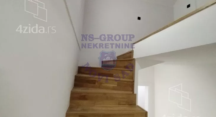 4-etažna kuća | 4zida