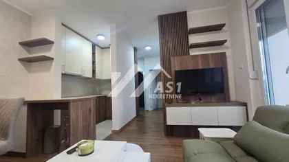 Heroja Pinkija | 4zida.rs