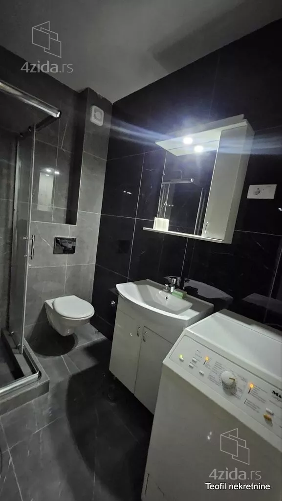 Troiposoban stan | 4zida