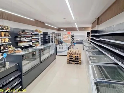 Tadije Sondermajera | 4zida.rs