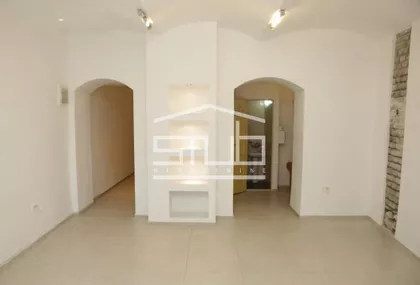 Cara Uroša | 4zida.rs