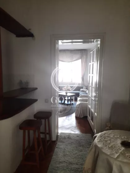 Vladike Platona | 4zida.rs