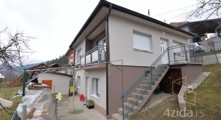 Kuća | 4zida