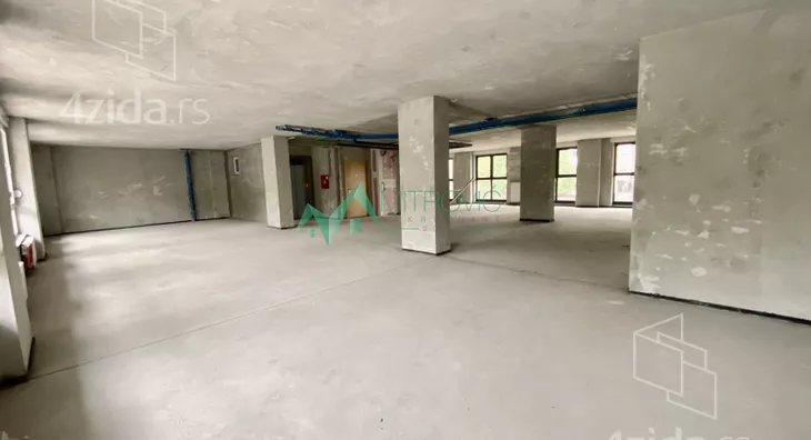 Poslovni prostor | 4zida
