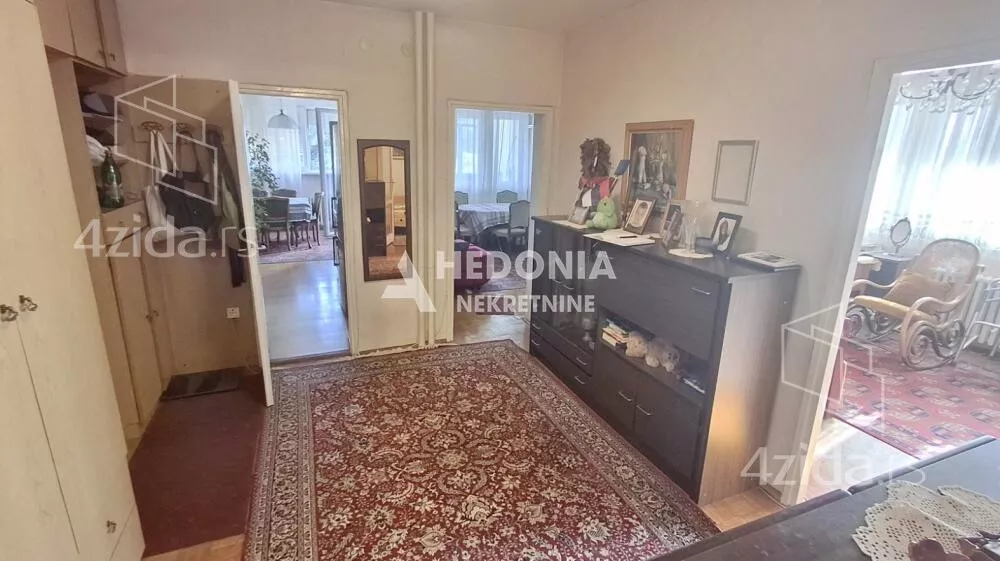 Dvoiposoban stan | 4zida