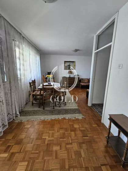 Bulevar Cara Lazara | 4zida.rs