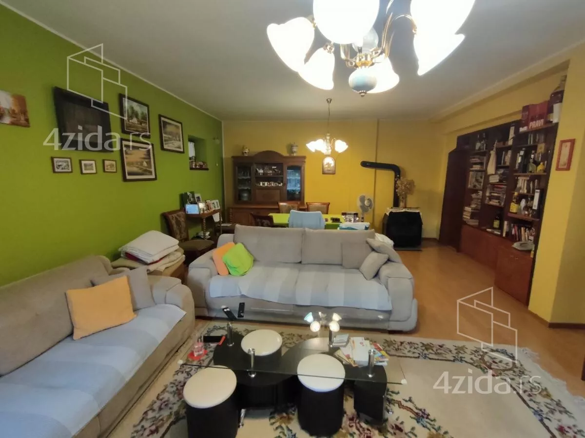 Kuća | 4zida
