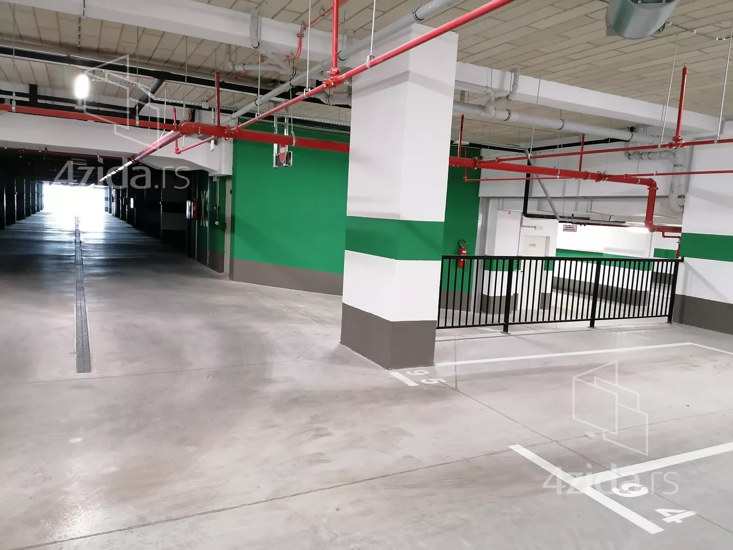 Parking | 4zida