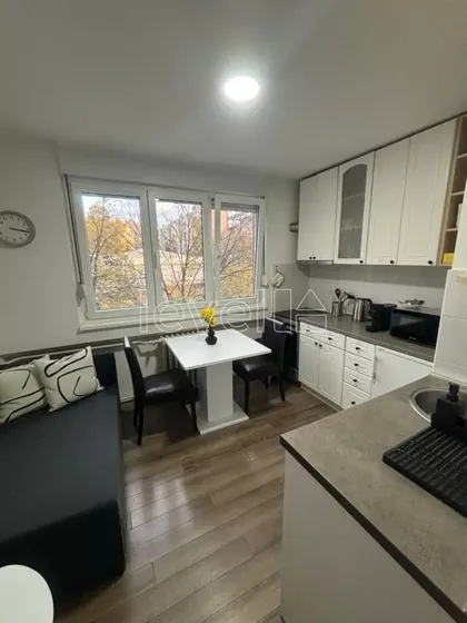 Železnička stanica | 4zida.rs