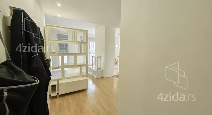 Četvoroiposoban stan | 4zida