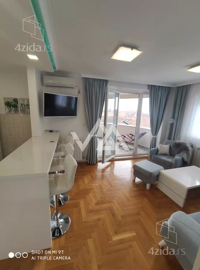 Dvoiposoban stan | 4zida