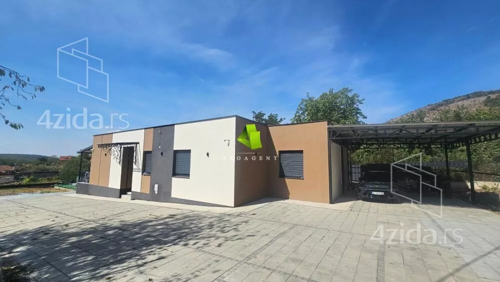 Kuća | 4zida