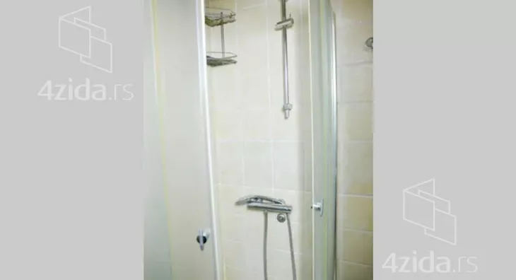 4-etažna kuća | 4zida