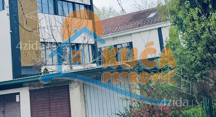 Garaža | 4zida