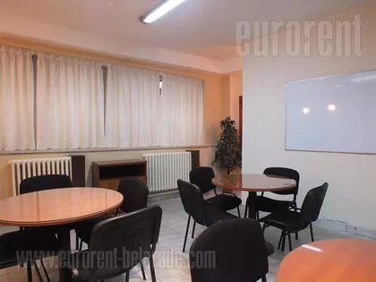 KNEZ MIHAILOVA | 4zida.rs