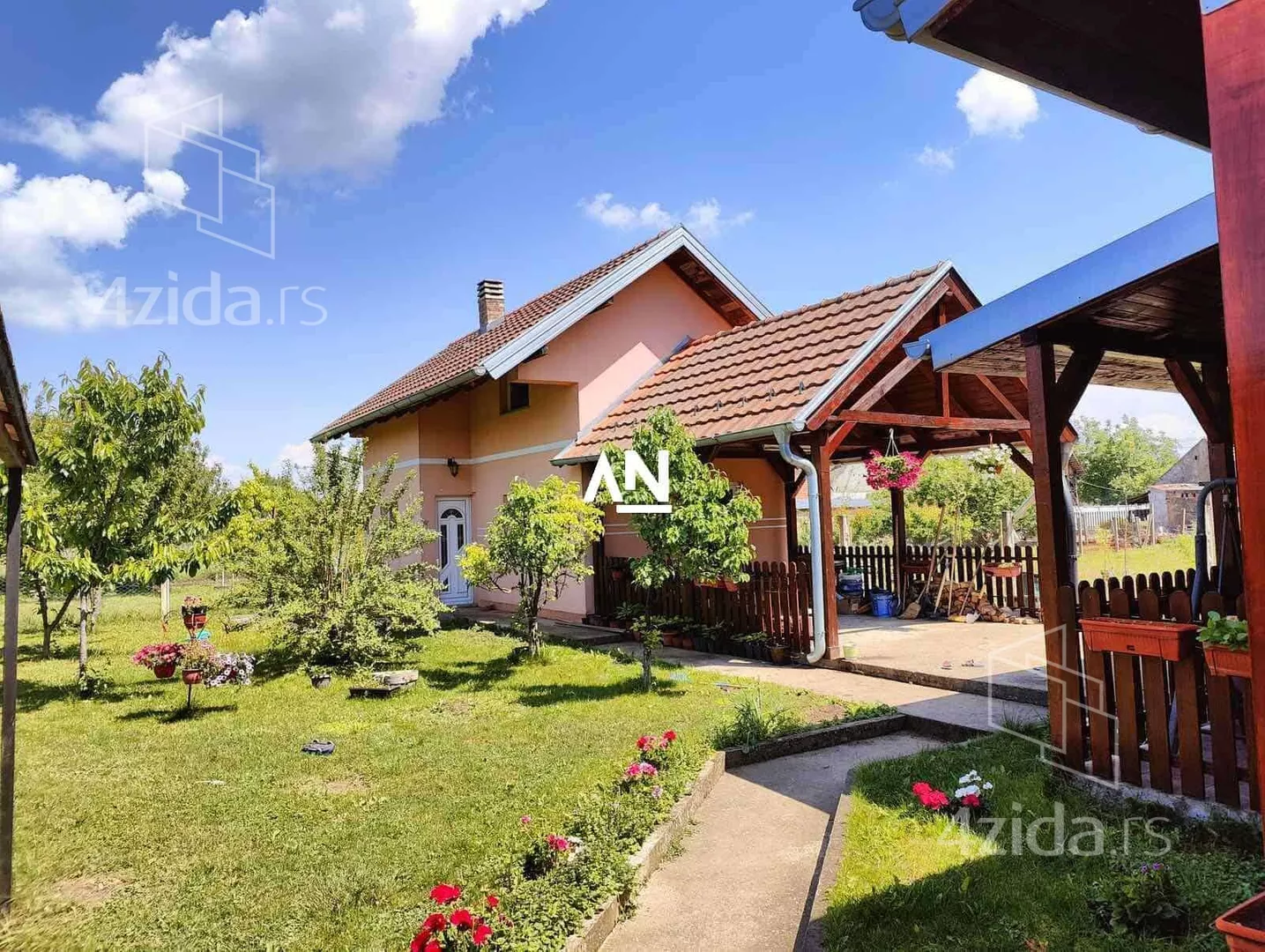 Kuća | 4zida