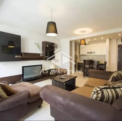 Crveni Krst Vračar | 4zida.rs