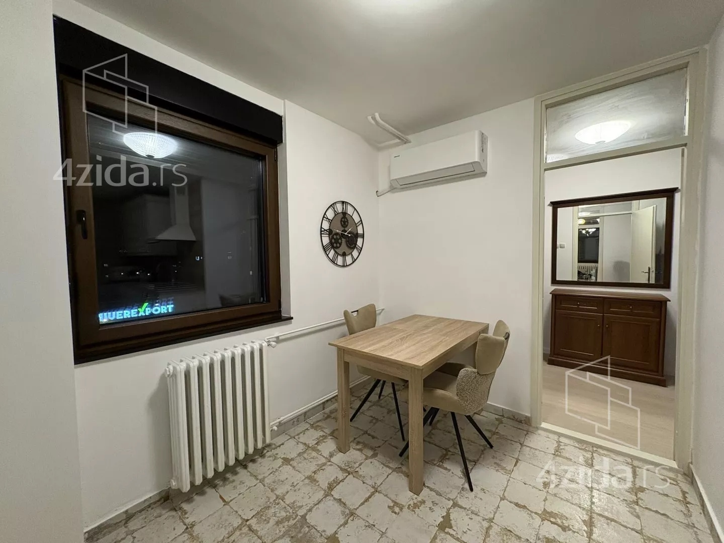 Troiposoban stan | 4zida