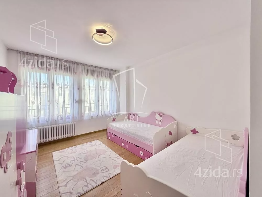 Troiposoban stan | 4zida