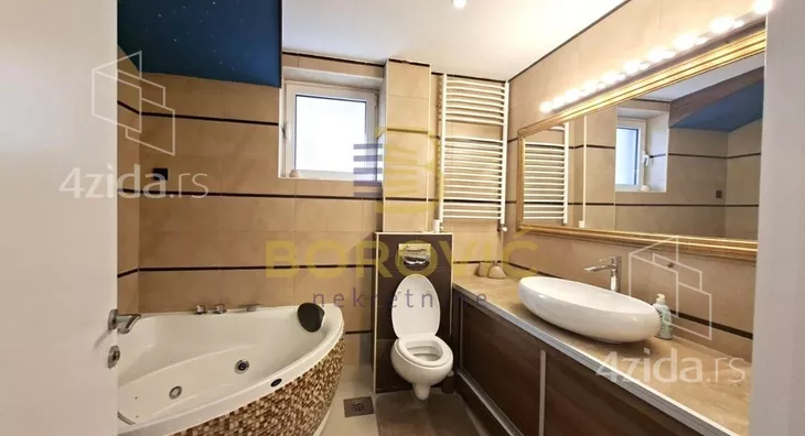 Petosoban stan | 4zida