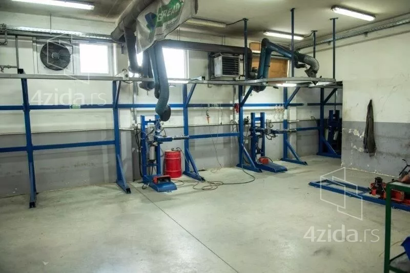Poslovni prostor | 4zida