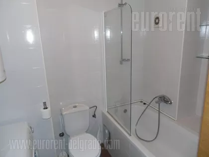 CRVENI KRST | 4zida.rs