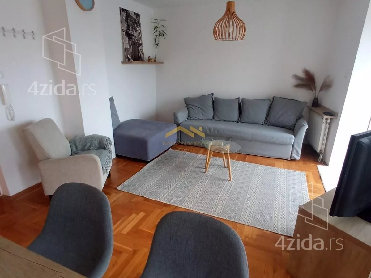 Garsonjera | 4zida