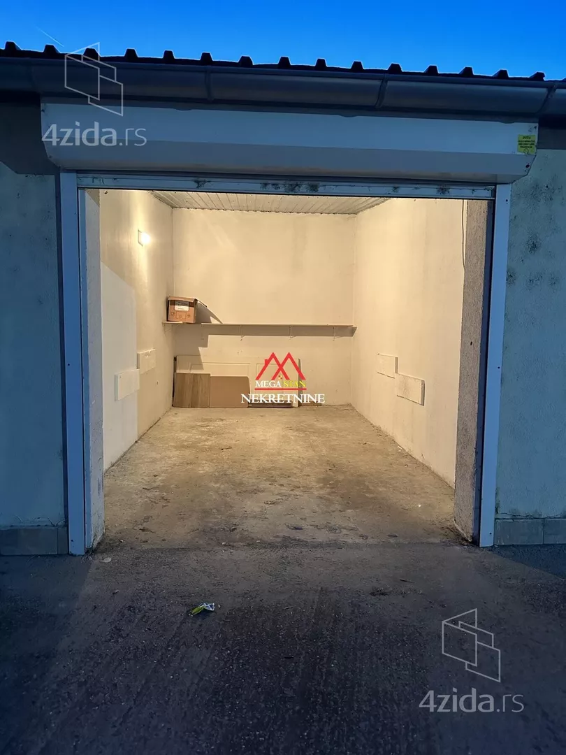 Garaža | 4zida