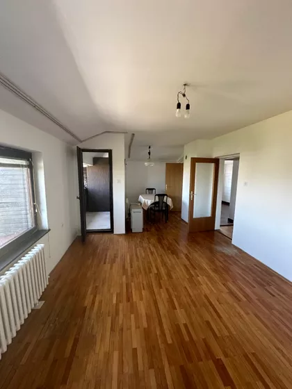 22.Septembar 48A | 4zida.rs