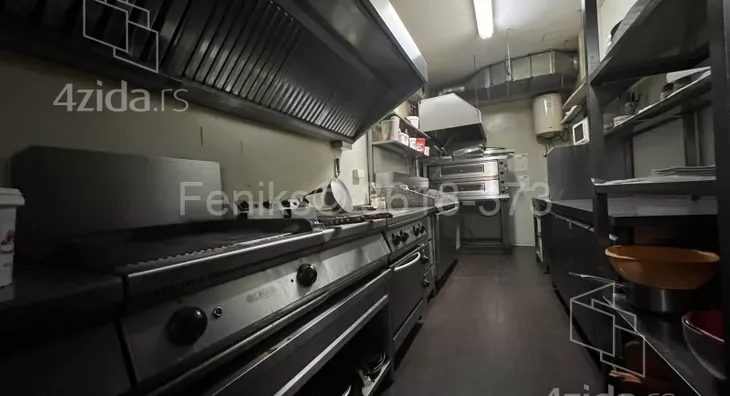 Poslovni prostor | 4zida