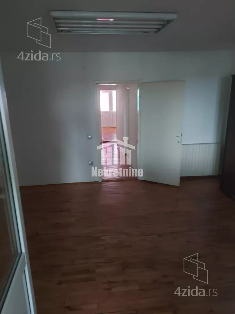 5-etažna kuća | 4zida