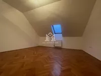 Šestosoban stan | 4zida