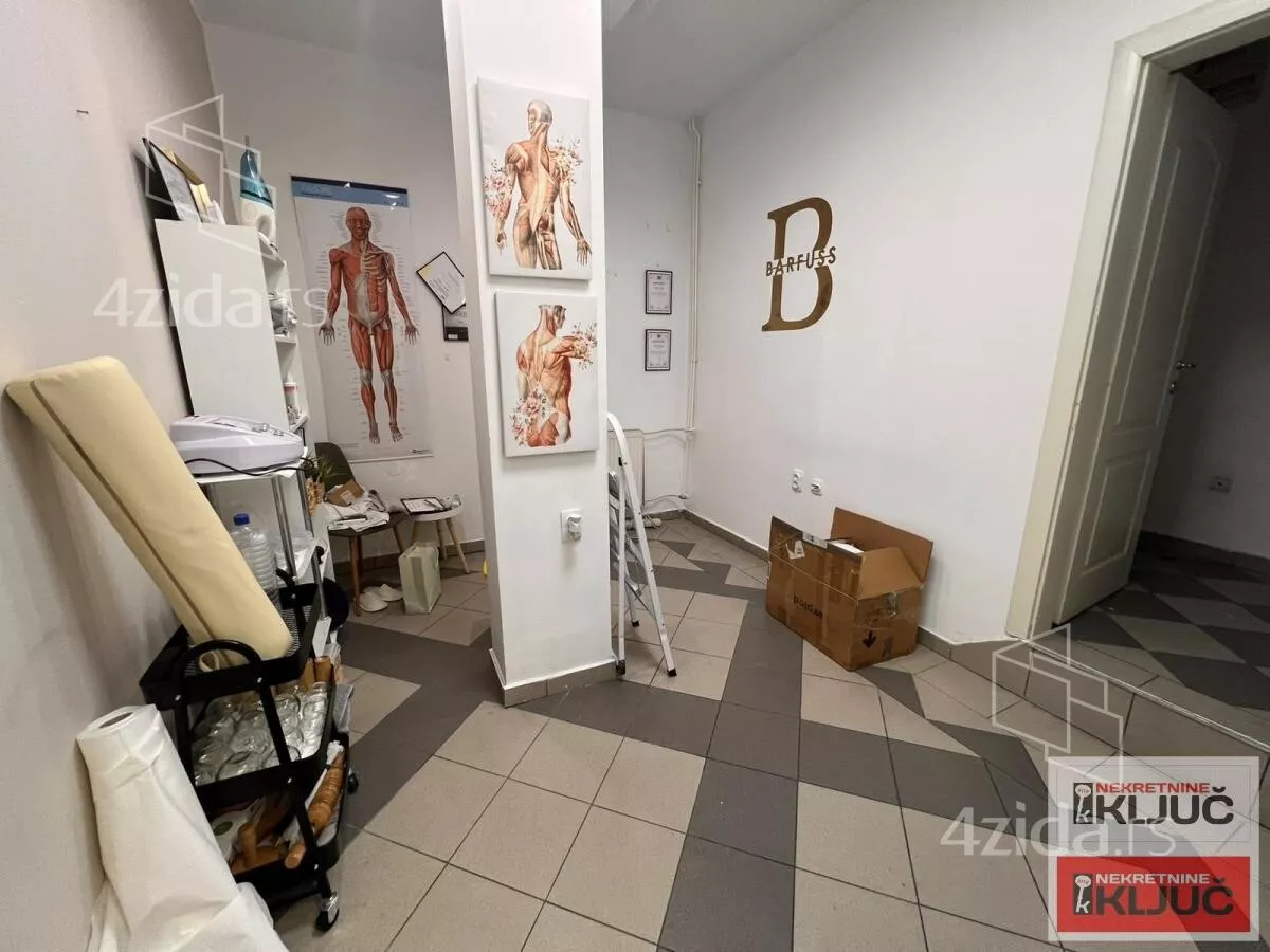 Poslovni prostor | 4zida