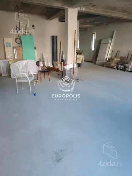 Lokal | 4zida