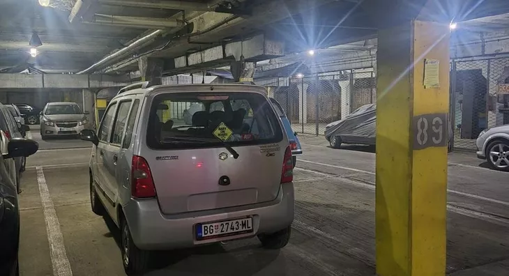 Garaža | 4zida