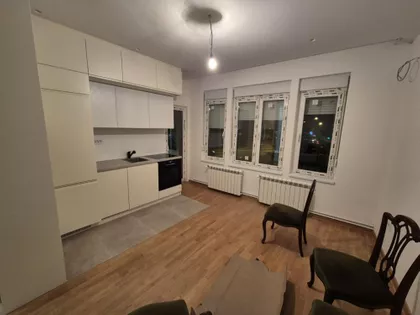 Karađorđeva | 4zida.rs