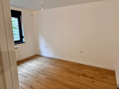 Vukov Spomenik | 4zida.rs