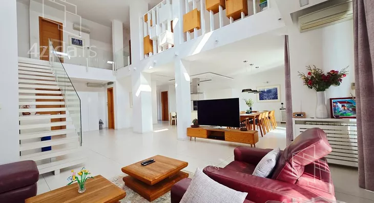 Sedmosoban stan | 4zida