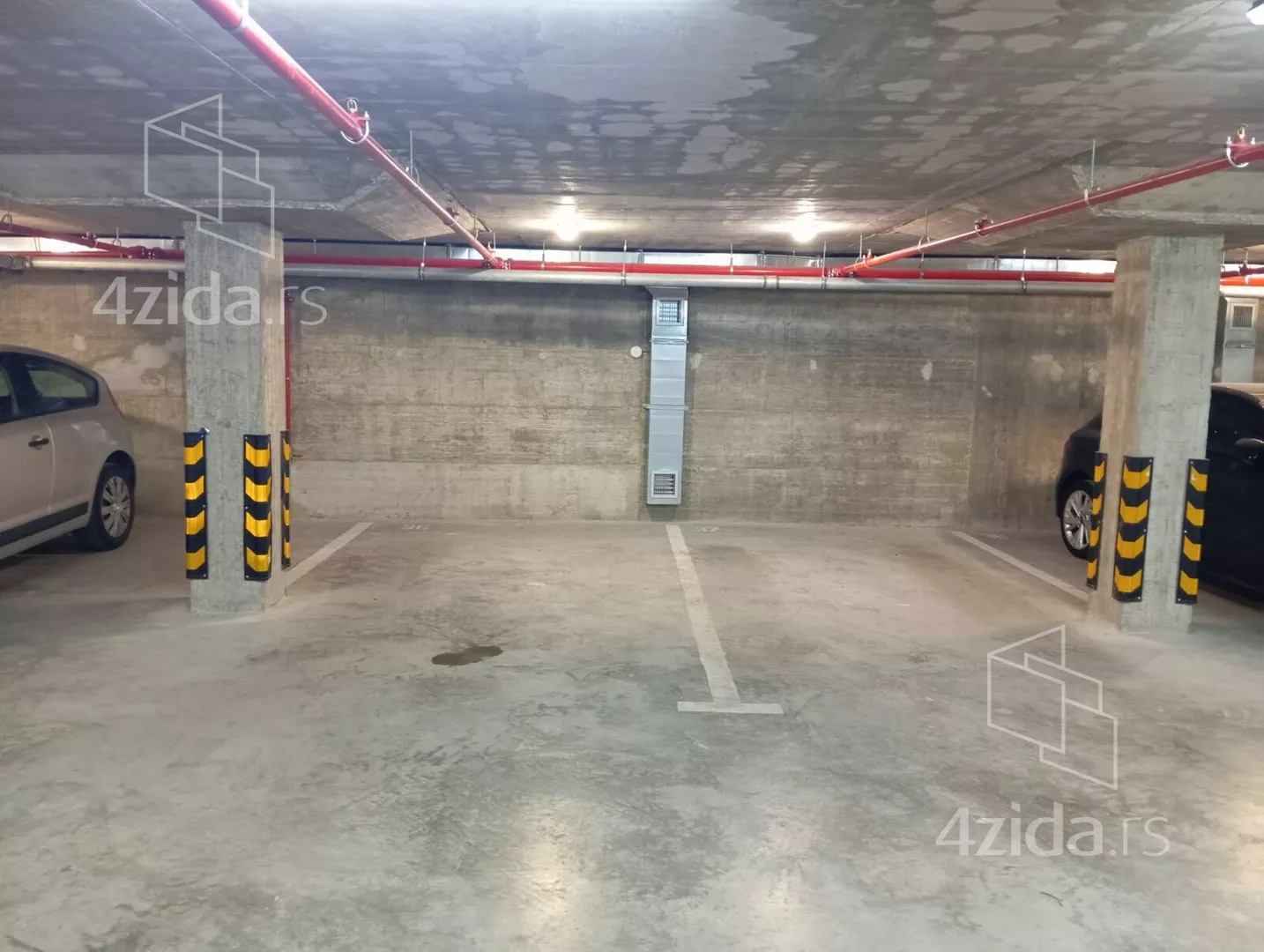 Garaža | 4zida