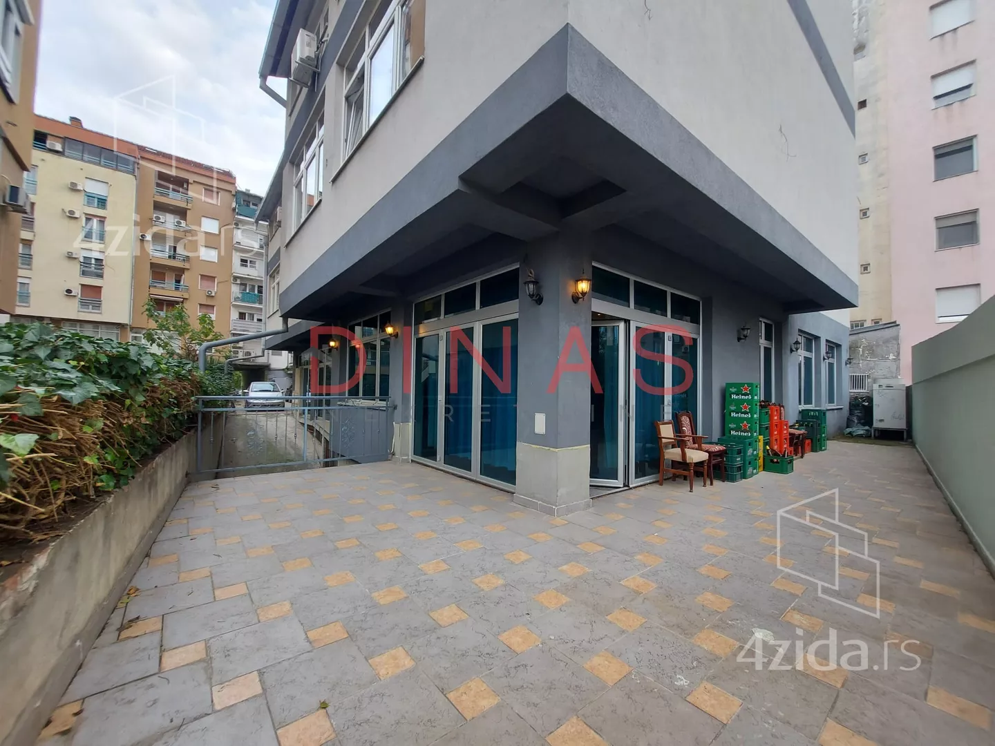 Poslovni prostor | 4zida