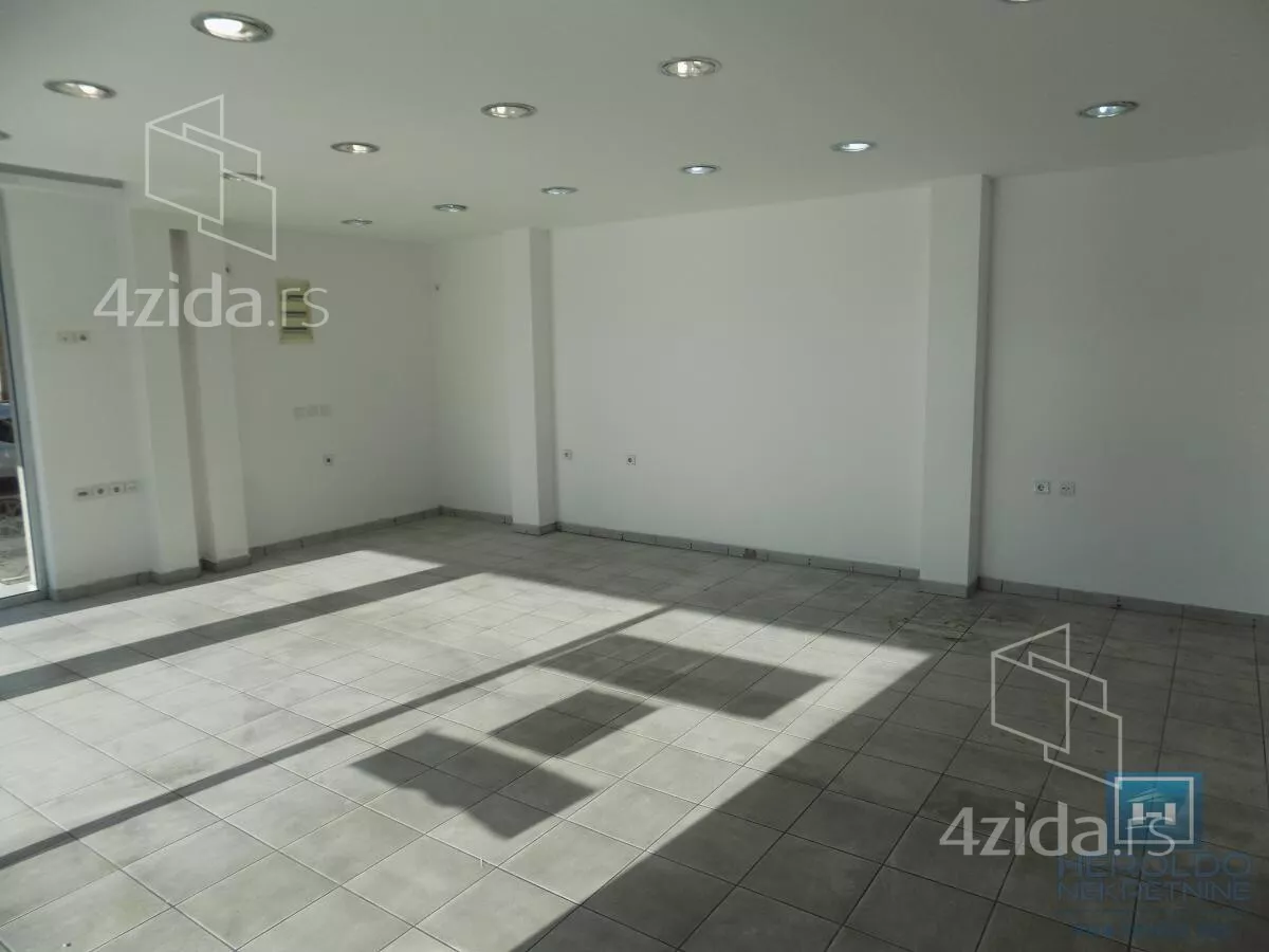 Lokal | 4zida