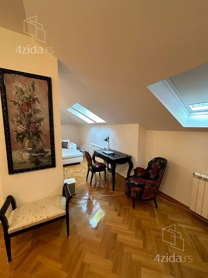 5-etažna kuća | 4zida