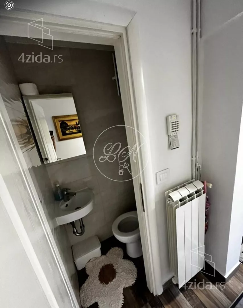 Petosoban stan | 4zida