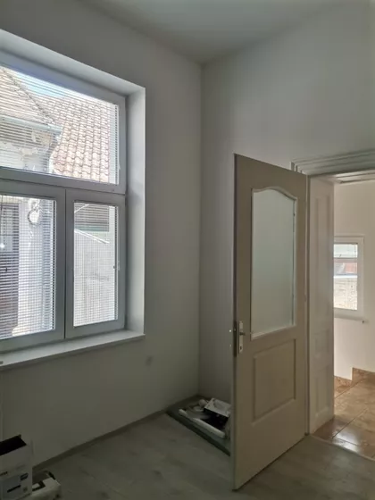 Petra Drapšina 1 | 4zida.rs