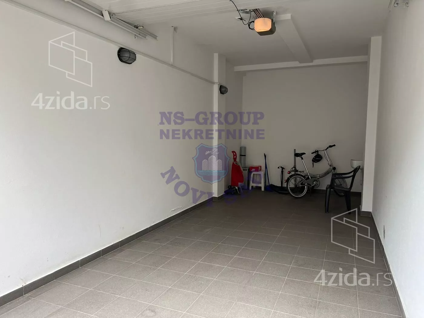 Garaža | 4zida