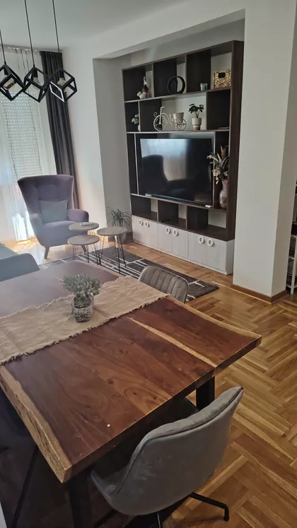 Steve Žigona 41 | 4zida.rs