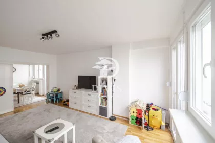 Karađorđev Trg bb | 4zida.rs