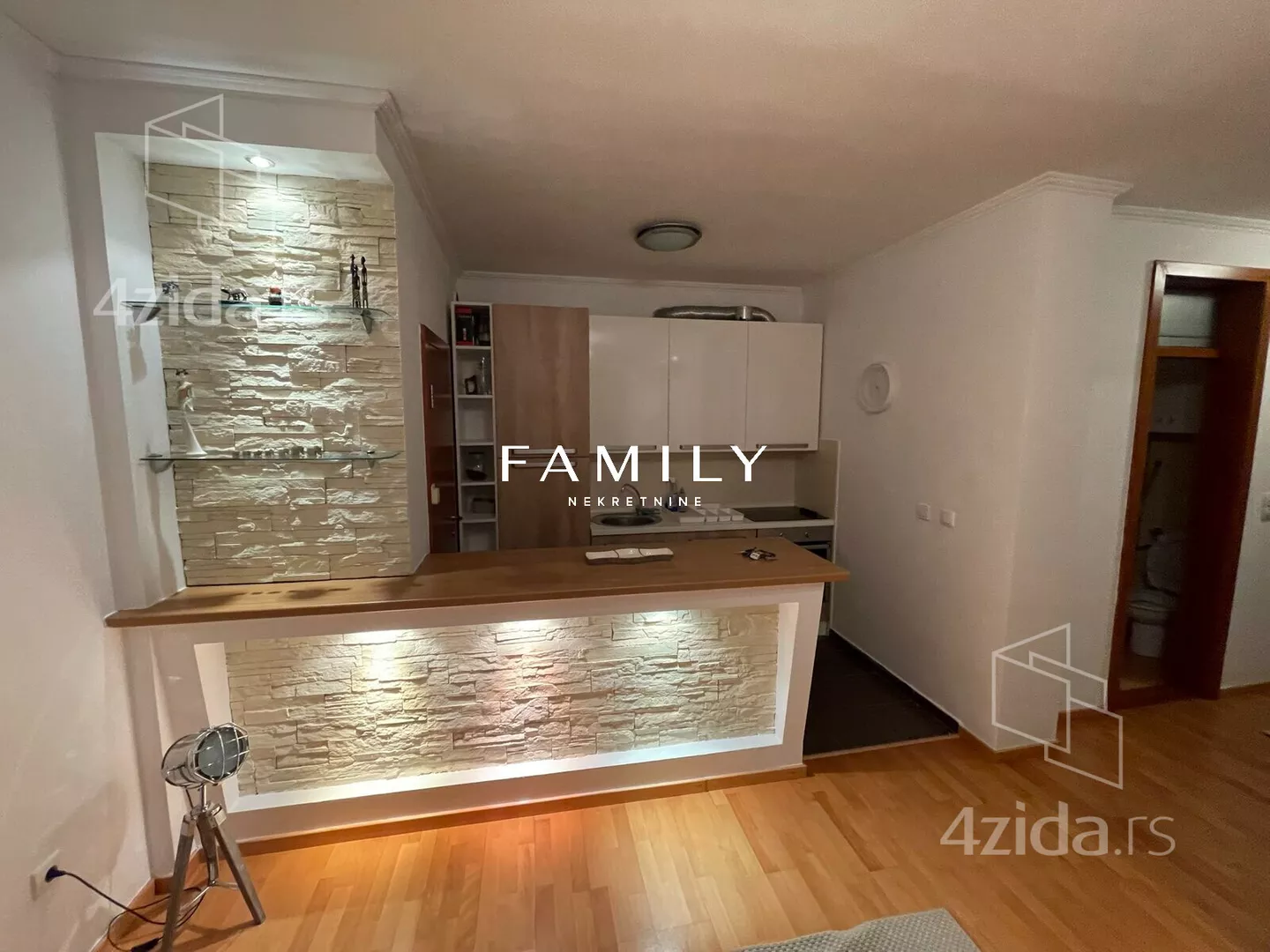 Jednoiposoban stan | 4zida